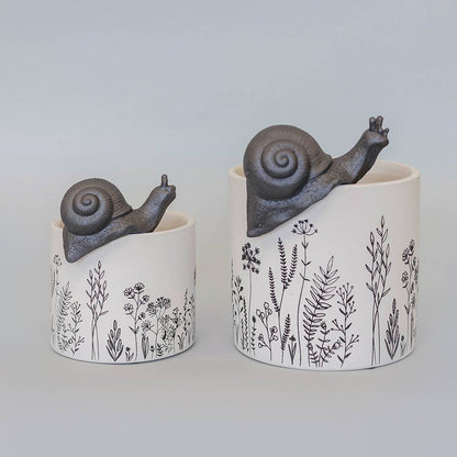 Black Snail Flower Pot Decoration