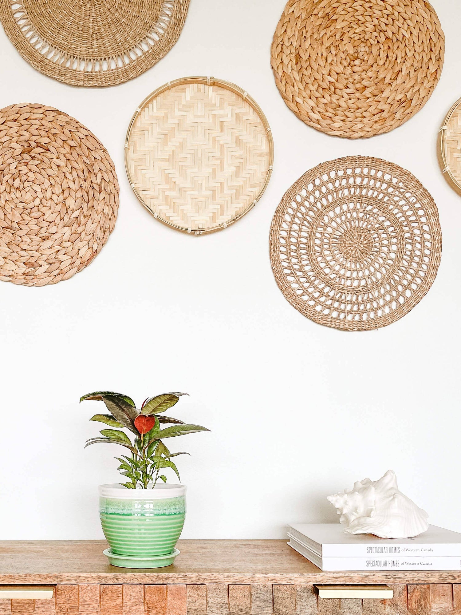 Willow Ceramic Planter Pot, Drainage Hole &amp; Attached Saucer