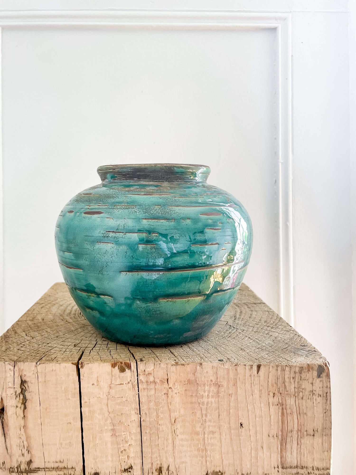 Selva Vintage-Style Vase – Emerald Crackled Glaze: Medium